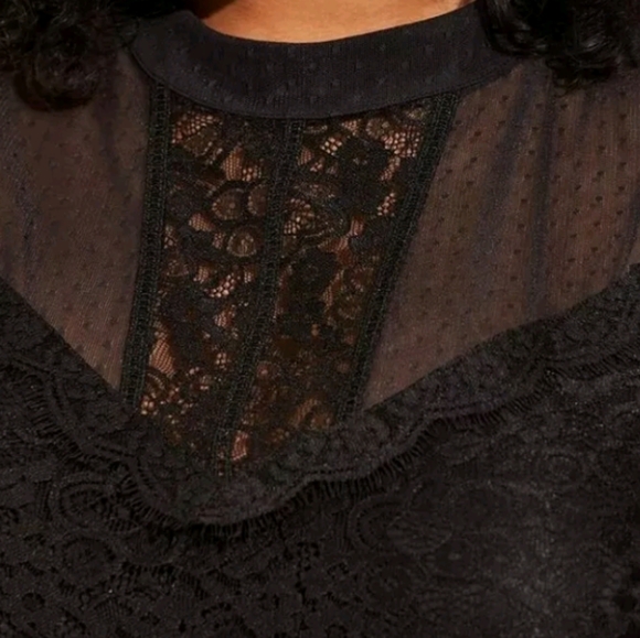 Torrid Black Lace Mock Neck Top - Picture 4 of 17